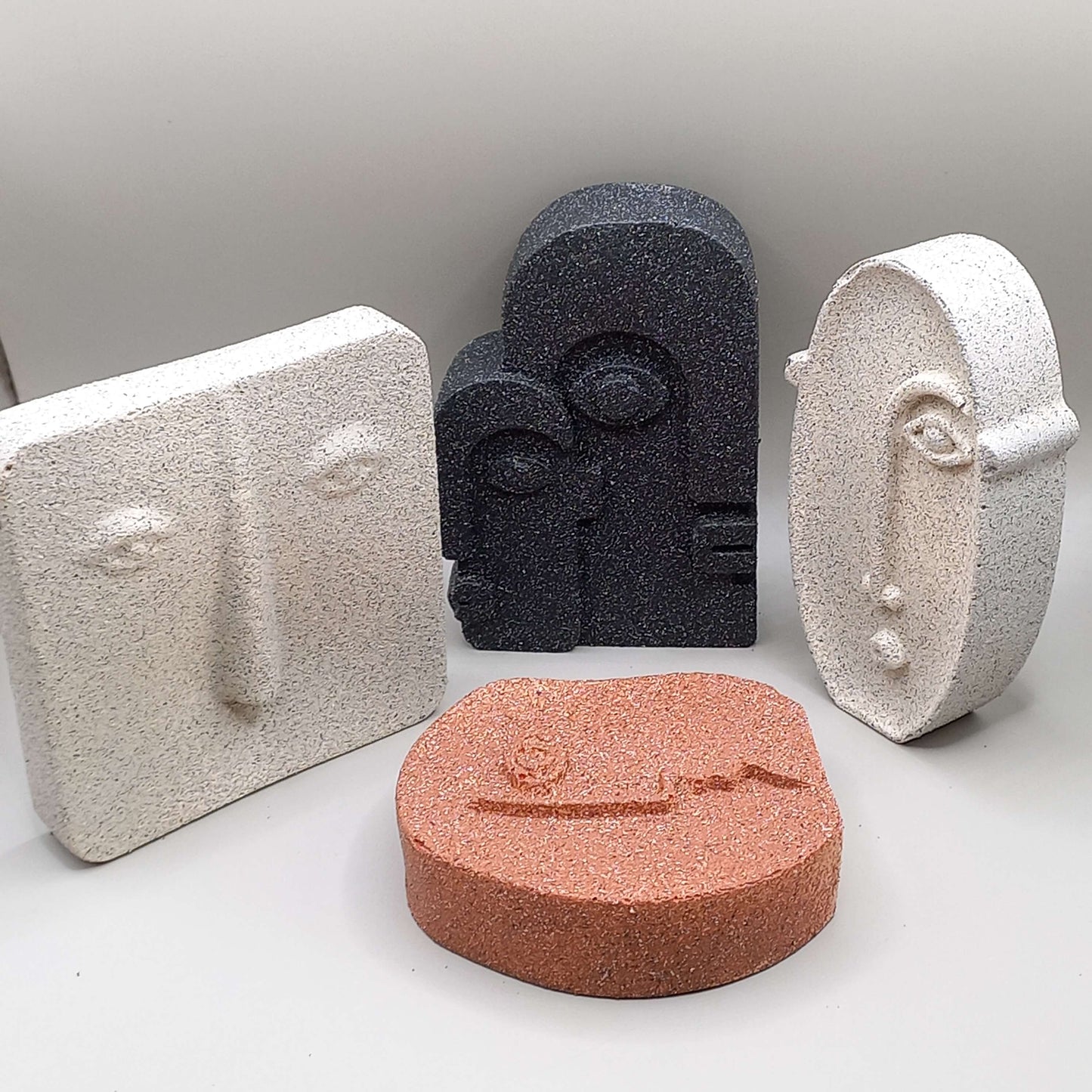 Διακοσμητικό "Face1" - (σε 3 χρώματα)