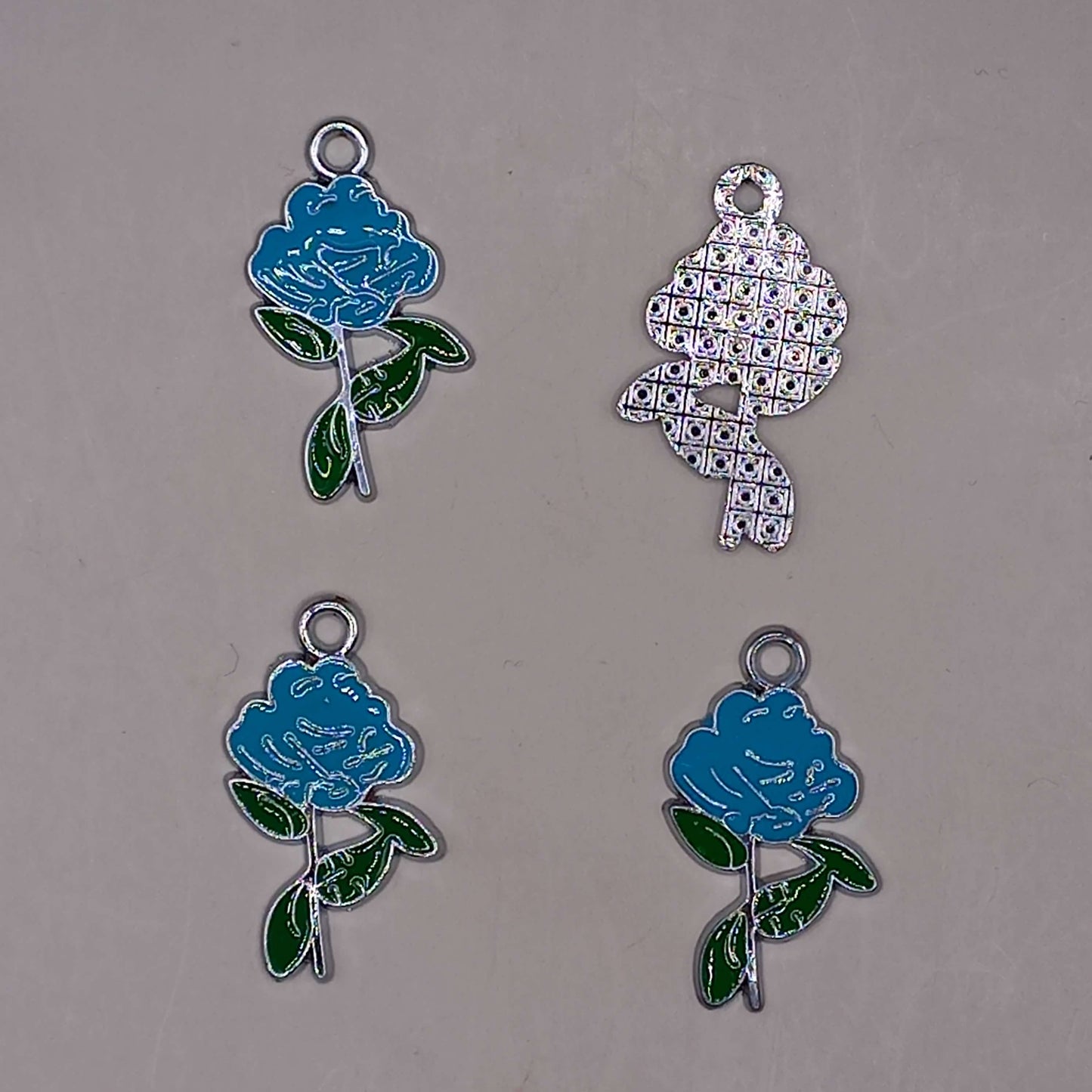 (JW): Charms τριαντάφυλλα (2 χρώματα)