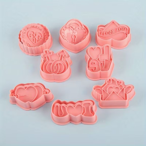 (CL): Κουπάτ Love (8 σχέδια)