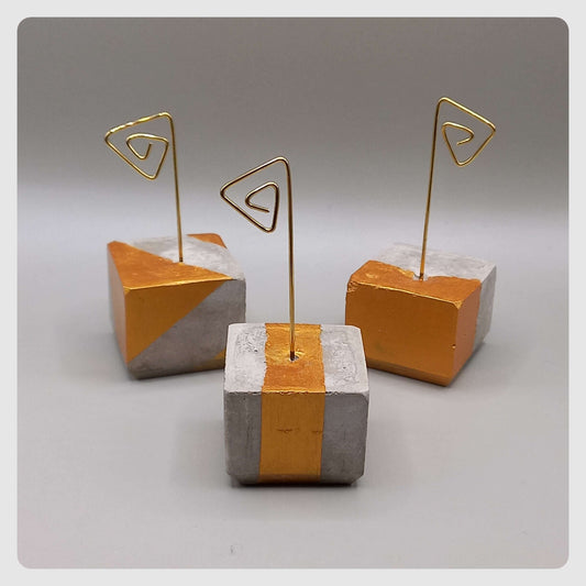 Stand "Cube" - ΓΚΡΙ/ΧΡΥΣΟ-ΑΣΗΜΙ