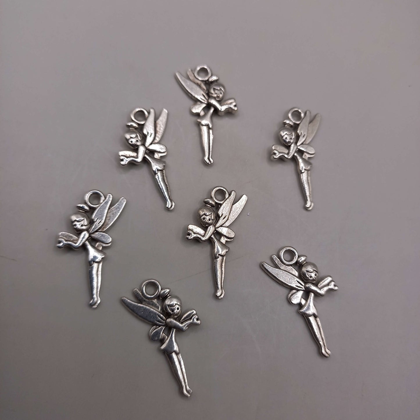 (JW): Charms νεράιδες
