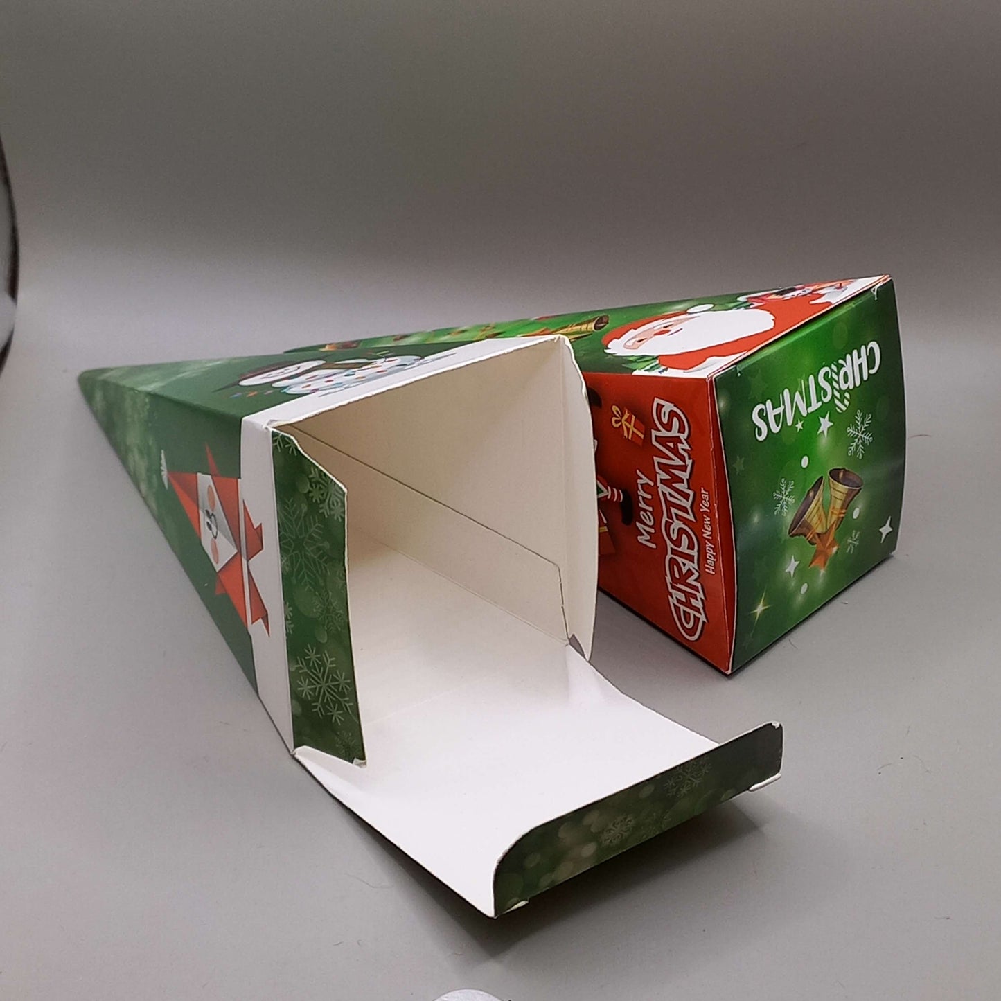 (PG): XMAS κώνοι