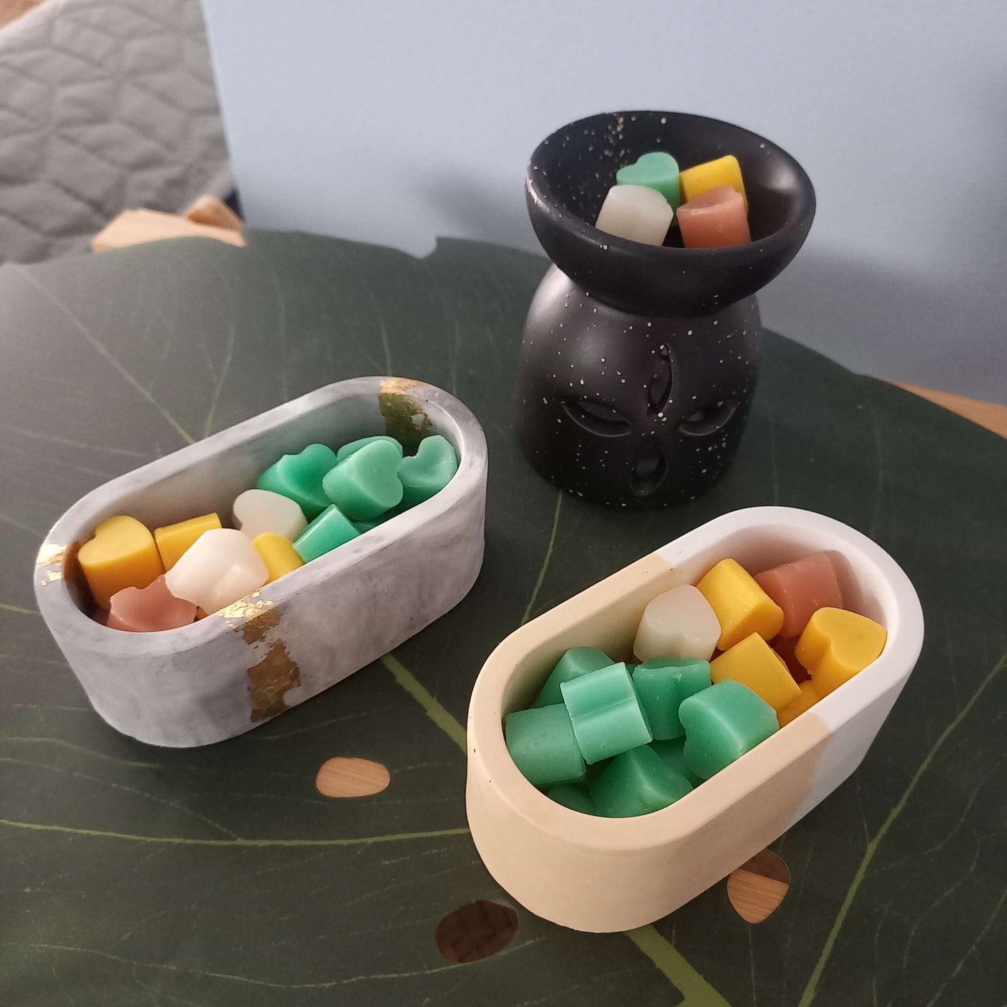 Wax drops σε οβάλ δοχεία (2 σχέδια)