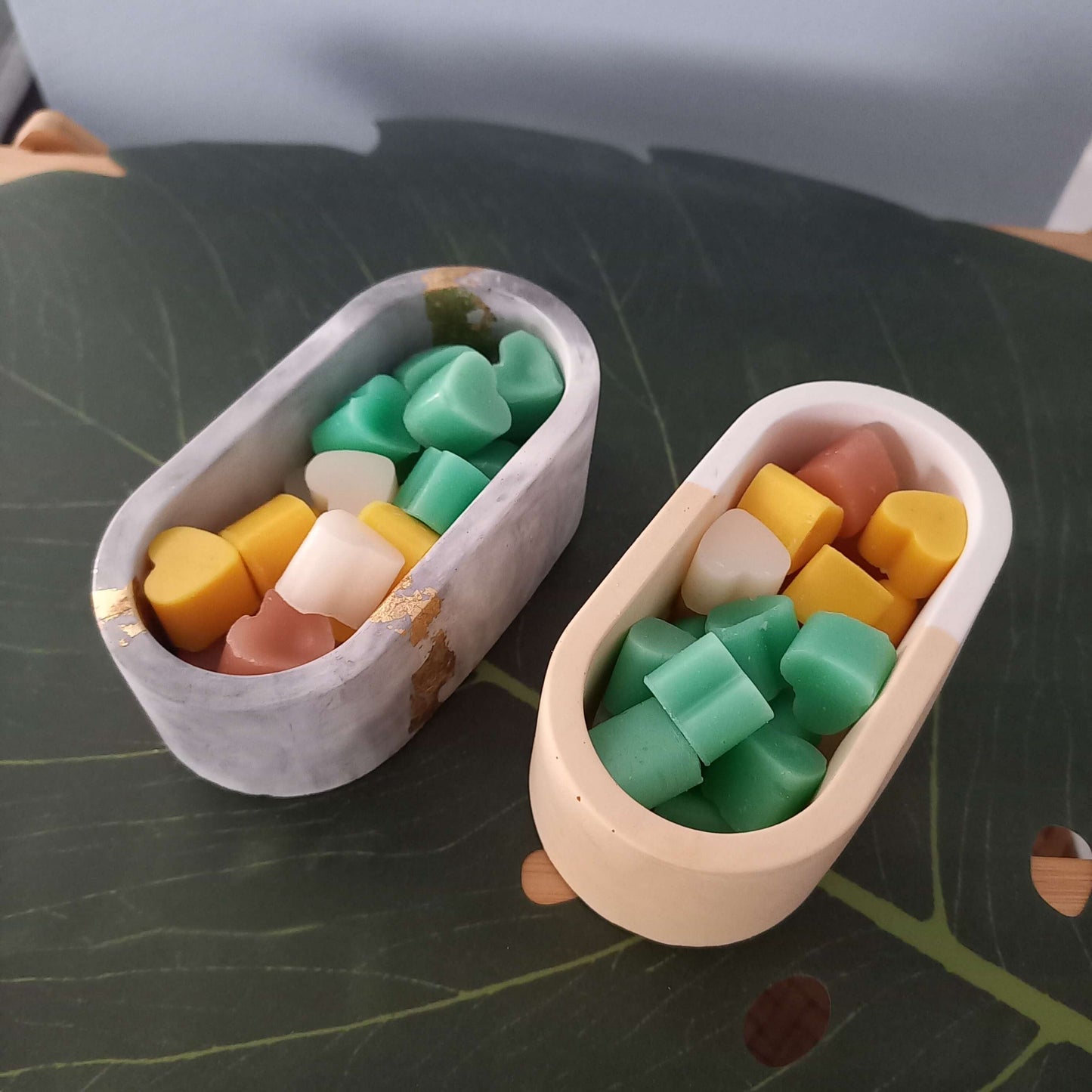 Wax drops σε οβάλ δοχεία (2 σχέδια)