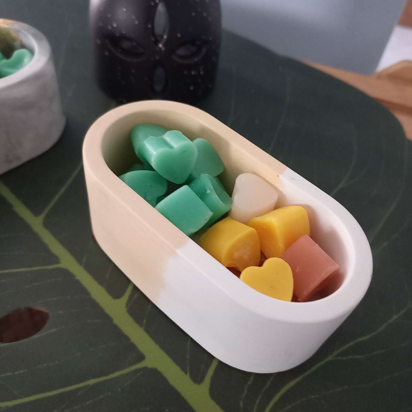 Wax drops σε οβάλ δοχεία (2 σχέδια)