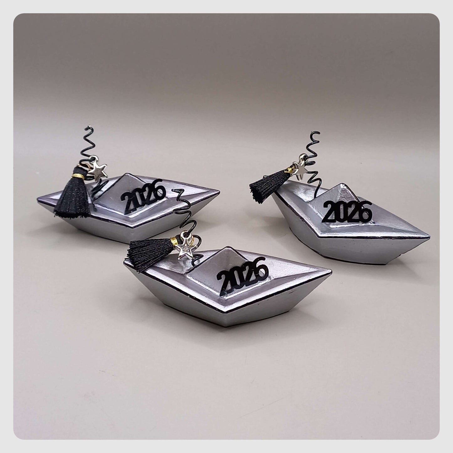 Γούρι 2026~Καραβάκι ασημί/μαύρο